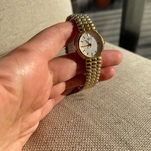 80s vintage seiko gold plated and white face watch